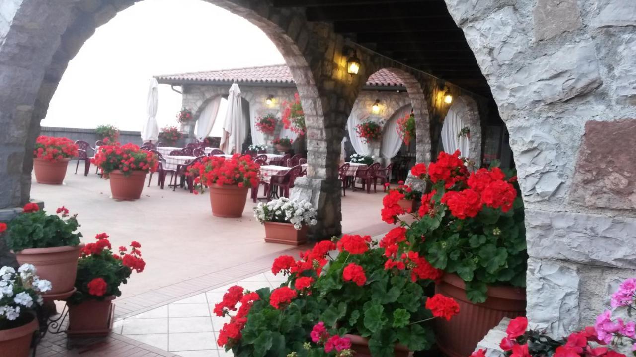 Callort Adrara San Rocco Exterior foto